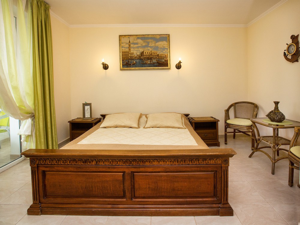 Семейный номер 2-комнатный