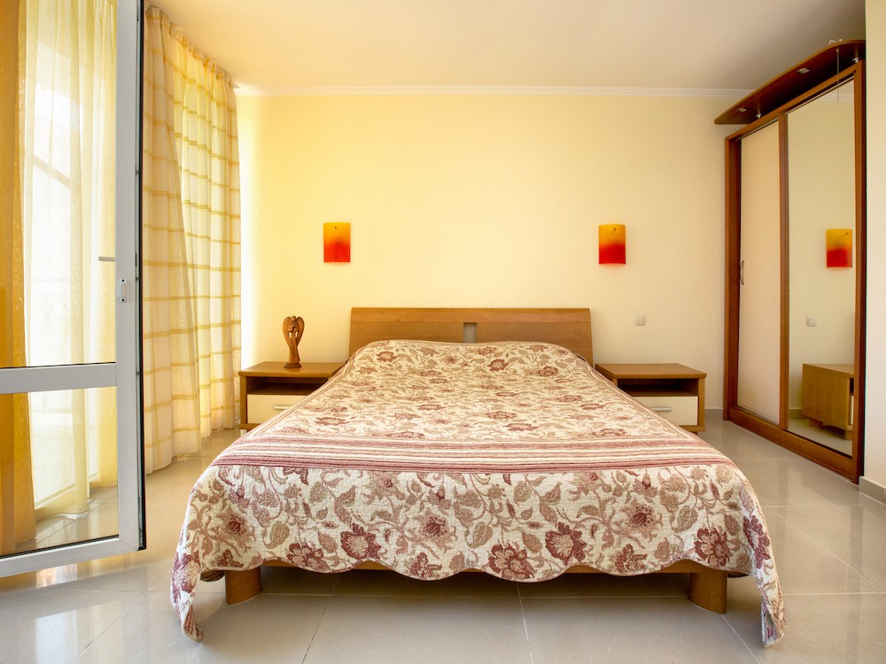 Люкс 2-комнатный с одной спальней